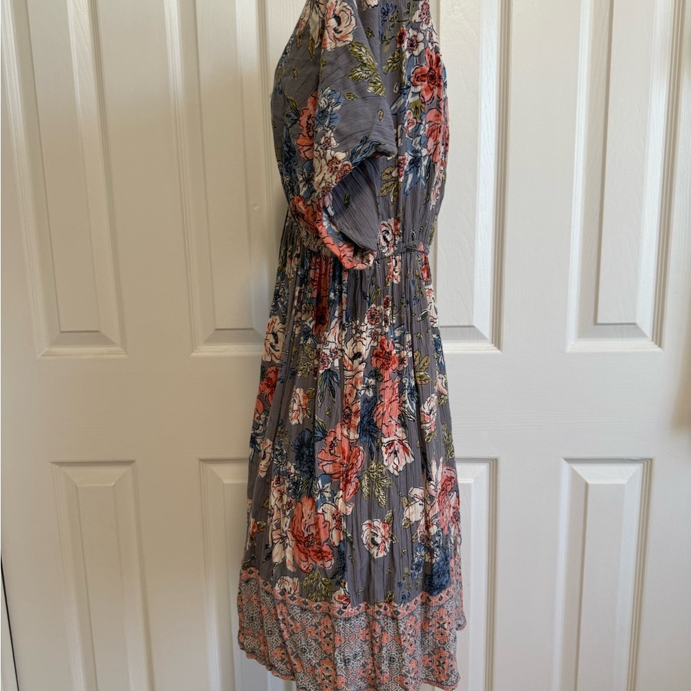 Angie Floral Mini Dress in Gray with Coral and Navy elastic high waist. S - Picture 5 of 7